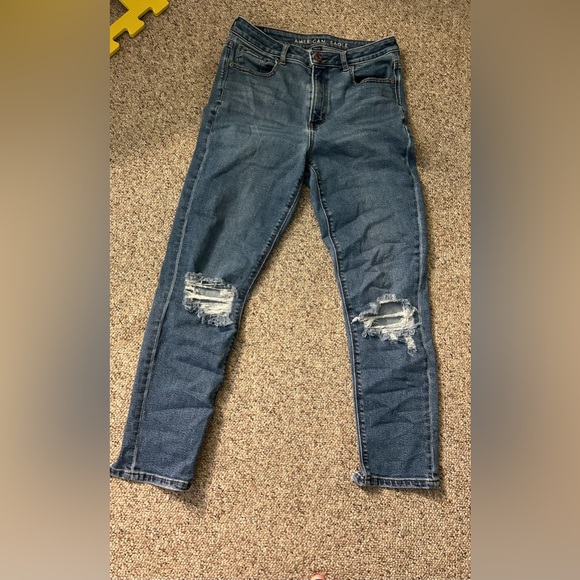 American Eagle Distressed Mom Jeans - Picture 3 of 7